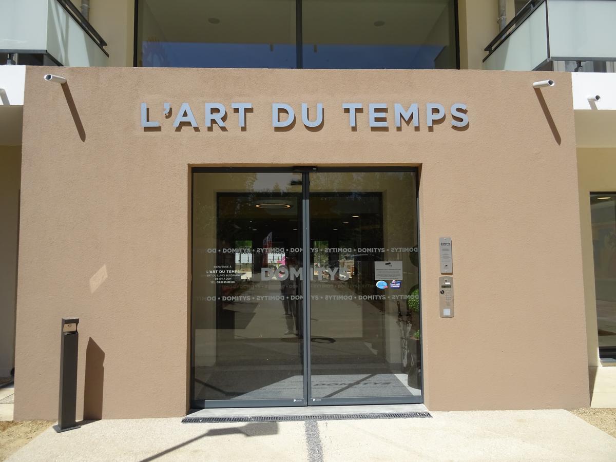 Domitys L'Art Du Temps Aparthotel เบอซองซง ภายนอก รูปภาพ