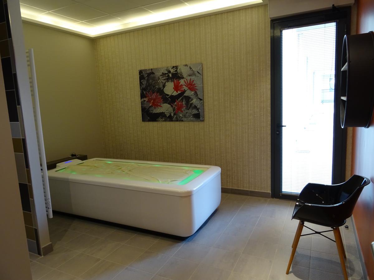 Domitys L'Art Du Temps Aparthotel เบอซองซง ภายนอก รูปภาพ
